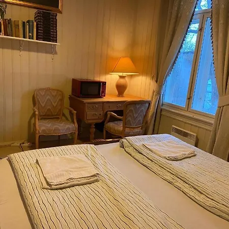 International Apartment *